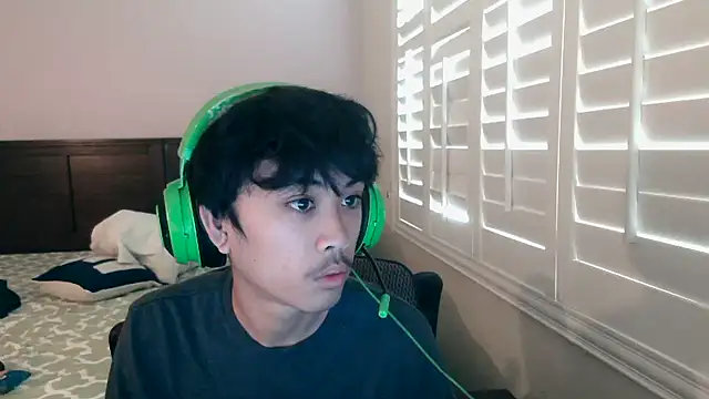 youngasianboy2007 online show from 13, 4, 2026