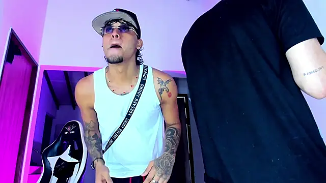 Snapshot of daddys_insanee chatting on 13, 10, 2025 daddys insanee online show from 13, 10, 2025