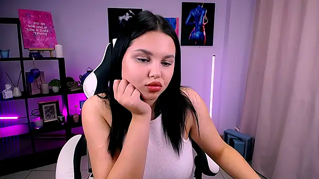 KittyKrissy  online show from 19, 10, 2025
