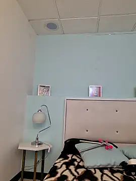 Snapshot of annyaparis chatting on 14, 10, 2025 annyaparis online show from 14, 10, 2025