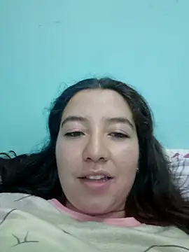 Snapshot of annyaparis chatting on 15, 10, 2025 annyaparis online show from 15, 10, 2025