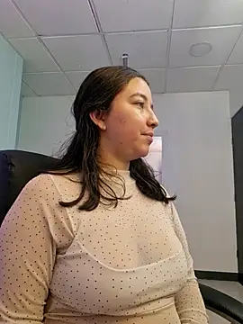 Snapshot of annyaparis chatting on 16, 10, 2025 annyaparis online show from 16, 10, 2025