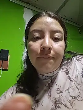 Snapshot of annyaparis chatting on 24, 10, 2025 annyaparis online show from 24, 10, 2025