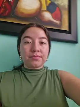 Snapshot of annyaparis chatting on 28, 11, 2025 annyaparis online show from 28, 11, 2025