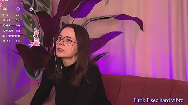 Snapshot of cherryy_ladyy chatting on 11, 11, 2025 cherryy ladyy online show from 11, 11, 2025