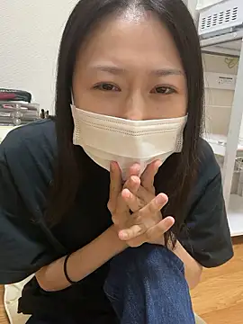 Snapshot of mia2_jp chatting on 8, 10, 2025 mia2 jp online show from 8, 10, 2025