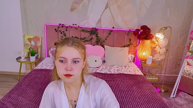 Stellahaart online show from 7, 10, 2025