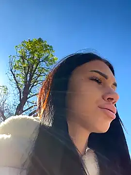 Snapshot of ilariea_girl chatting on 2, 10, 2025 ilariea girl online show from 2, 10, 2025