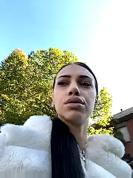 Snapshot of ilariea_girl chatting on 8, 10, 2025 ilariea girl online show from 8, 10, 2025