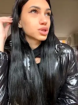 Snapshot of ilariea_girl chatting on 14, 10, 2025 ilariea girl online show from 14, 10, 2025