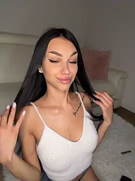 ilariea girl online show from 7, 7, 2026