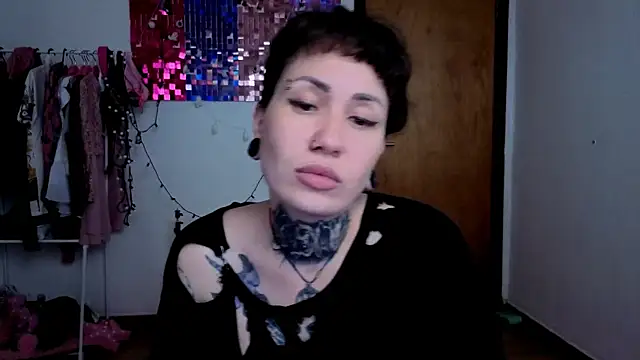 Snapshot of Senorita__Dakota chatting on 13, 11, 2025 Senorita Dakota online show from 13, 11, 2025