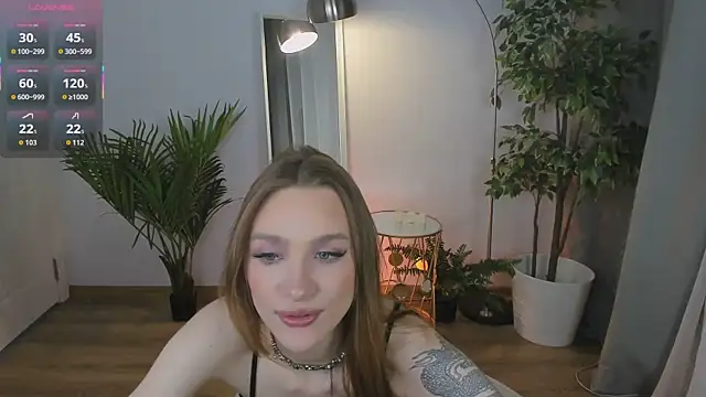 Snapshot of PollyMayer chatting on 5, 11, 2025 PollyMayer online show from 5, 11, 2025