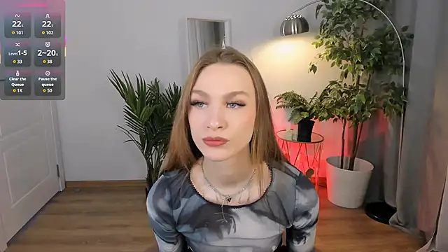 Snapshot of PollyMayer chatting on 18, 11, 2025 PollyMayer online show from 18, 11, 2025