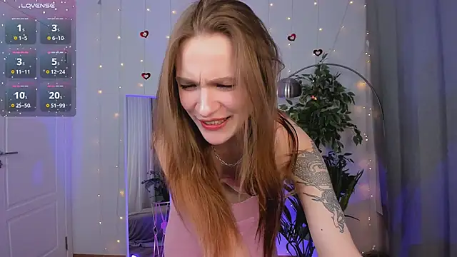 Snapshot of PollyMayer chatting on 11, 2, 2026 PollyMayer online show from 11, 2, 2026