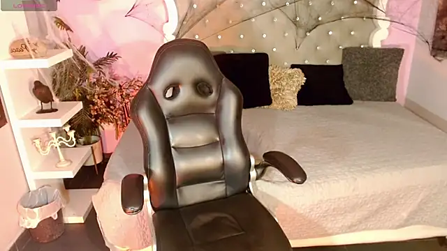 Miranda Collins online show from 17, 10, 2025