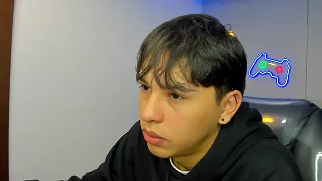 StiwenTwink online show from 27, 10, 2025