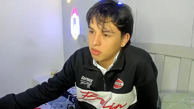 StiwenTwink online show from 31, 10, 2025