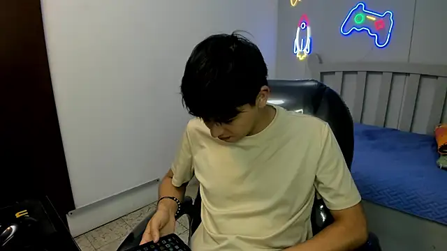 StiwenTwink online show from 26, 11, 2025