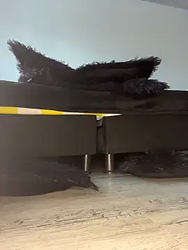 Snapshot of SaraMistick chatting on 15, 11, 2025 SaraMistick online show from 15, 11, 2025