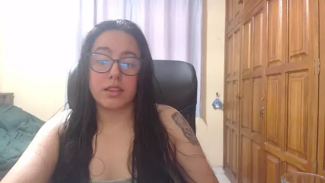 Venus cat  online show from 1, 2, 2026