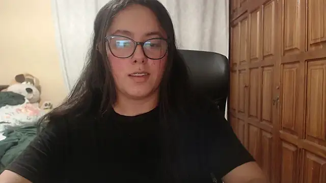 Venus cat  online show from 7, 4, 2026