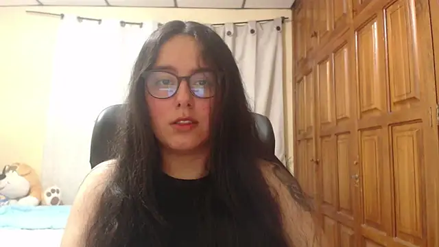 Snapshot of Venus_cat_ chatting on 12, 6, 2026 Venus cat online show from 12, 6, 2026