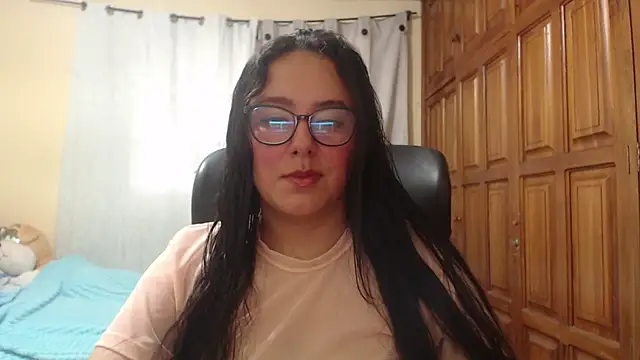 Snapshot of Venus_cat_ chatting on 12, 6, 2026 Venus cat online show from 12, 6, 2026