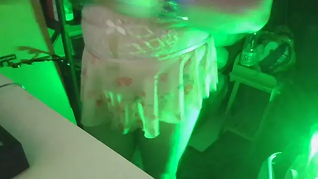 Snapshot of hot-brabo chatting on 25, 10, 2025 hot-brabo online show from 25, 10, 2025