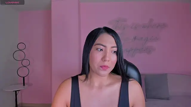 Snapshot of NatalieLewis chatting on 16, 6, 2026 NatalieLewis online show from 16, 6, 2026