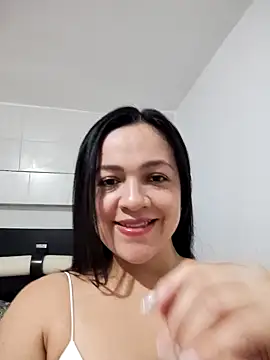 LindaSalo33 online show from 2, 10, 2025