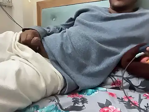 Snapshot of YourBlackBull chatting on 4, 10, 2025 YourBlackBull online show from 4, 10, 2025