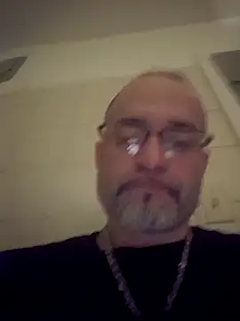 Curious9884 online show from 13, 4, 2026