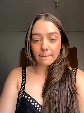 luiza barcelos online show from 8, 10, 2025