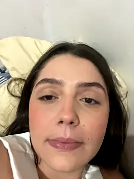 luiza barcelos online show from 17, 10, 2025