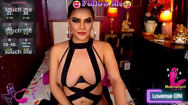 Snapshot of BombshellMARIA chatting on 7, 10, 2025 BombshellMARIA online show from 7, 10, 2025