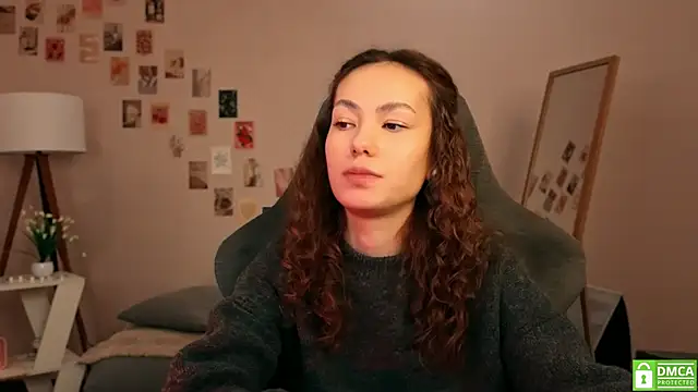 Snapshot of branchwithflowerss chatting on 13, 11, 2025 branchwithflowerss online show from 13, 11, 2025