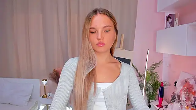 JulieLupo online show from 2, 10, 2025