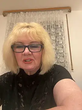 BoloshkaBlonda online show from 11, 11, 2025