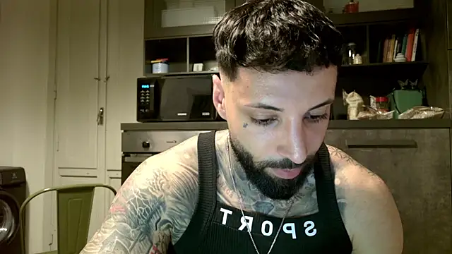 Snapshot of MasculineGuy99 chatting on 19, 5, 2026 MasculineGuy99 online show from 19, 5, 2026