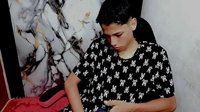 Im david02 online show from 5, 2, 2026