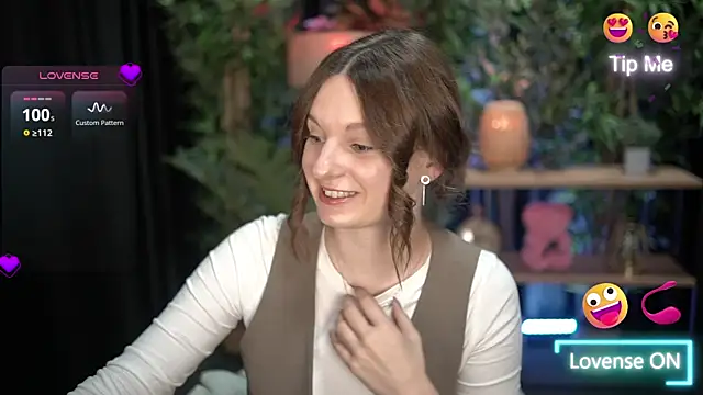 xoxo molly online show from 10, 11, 2025