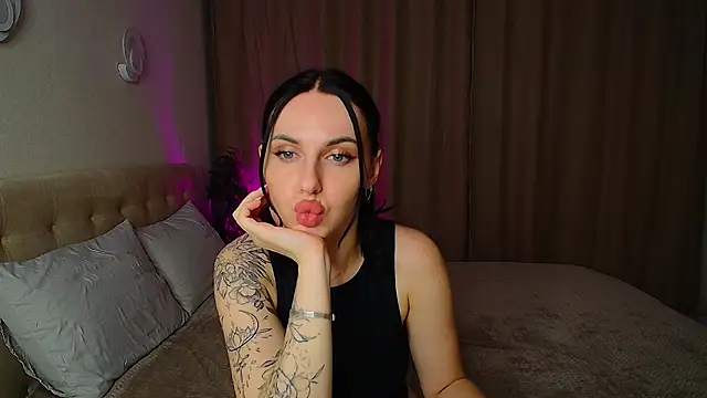 Poison inyour Mind   online show from 17, 11, 2025