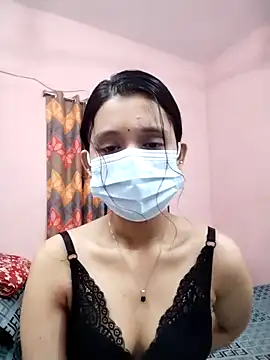 Snapshot of night_queeen7 chatting on 11, 10, 2025 night queeen7 online show from 11, 10, 2025