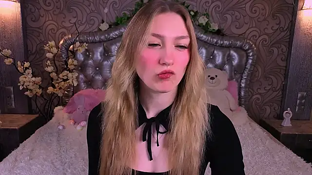 AngelAnabelle online show from 8, 4, 2026