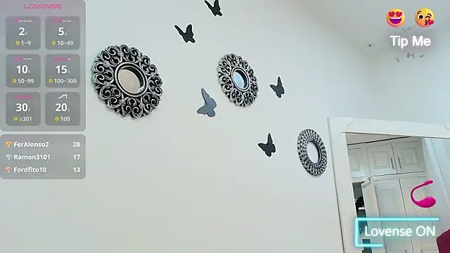 Snapshot of Perla_Millsx chatting on 27, 11, 2025 Perla Millsx online show from 27, 11, 2025