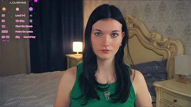 Snapshot of BettieBourque chatting on 24, 11, 2025 BettieBourque online show from 24, 11, 2025