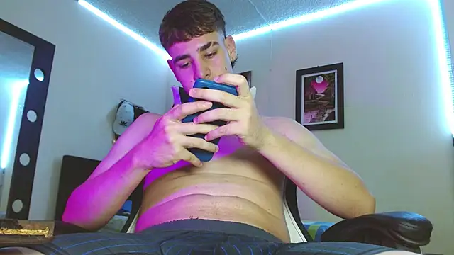 Snapshot of PapiNoha chatting on 10, 10, 2025 PapiNoha online show from 10, 10, 2025