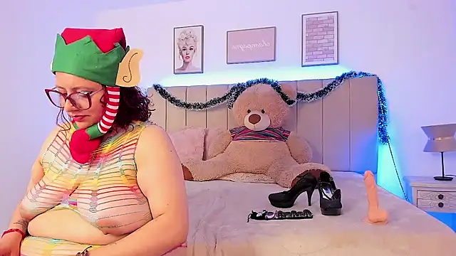 Snapshot of sam_von_tess chatting on 13, 12, 2025 sam von tess online show from 13, 12, 2025