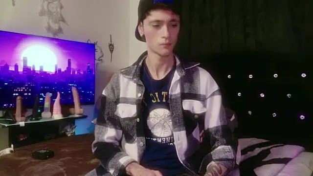 Tyler cat online show from 2, 12, 2025